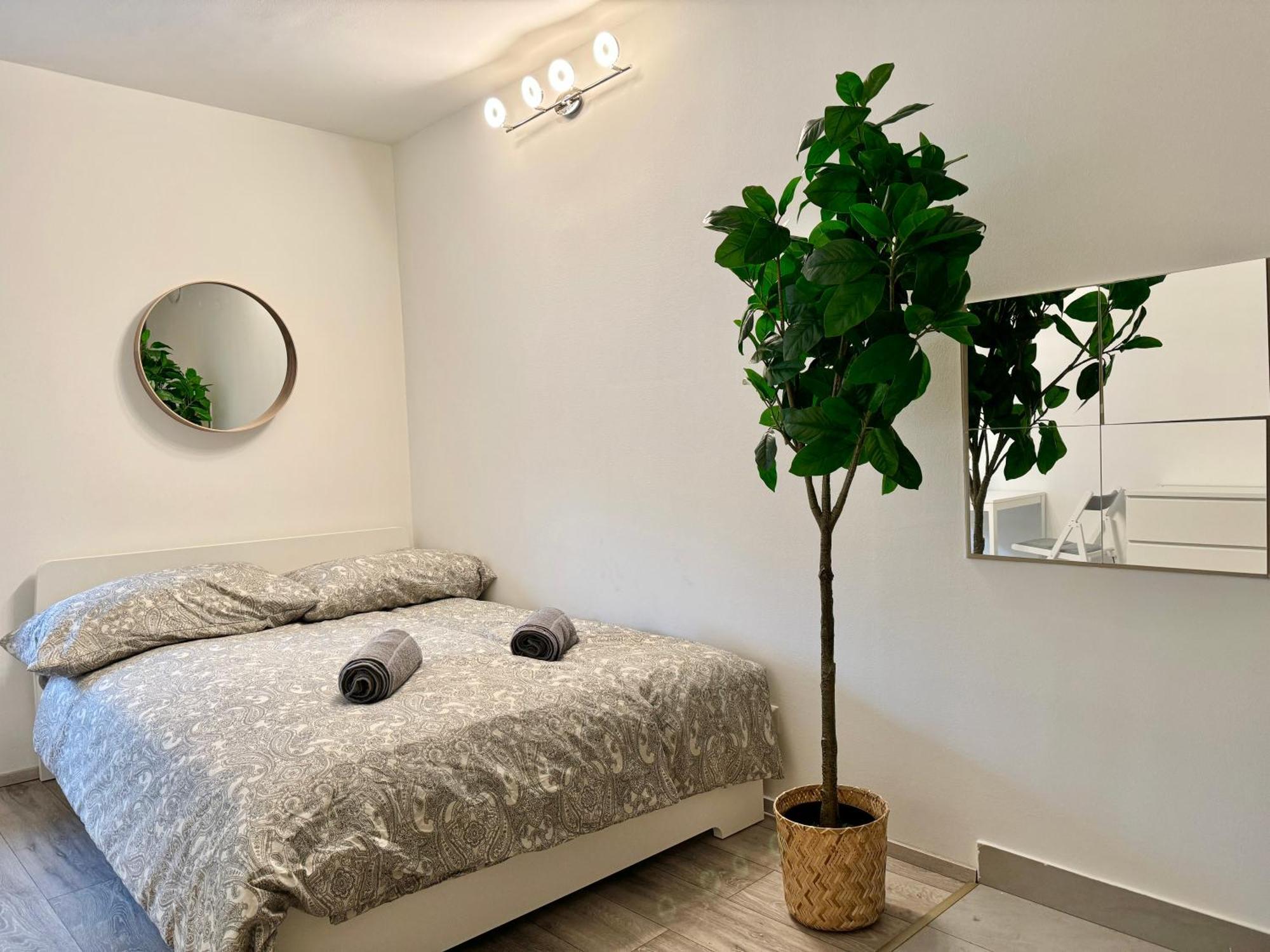 Stylish Schonbrunn Apartments With Free Parking Wien Eksteriør billede