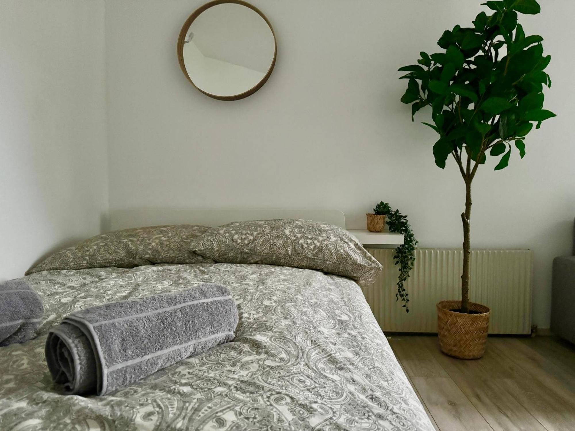 Stylish Schonbrunn Apartments With Free Parking Wien Eksteriør billede