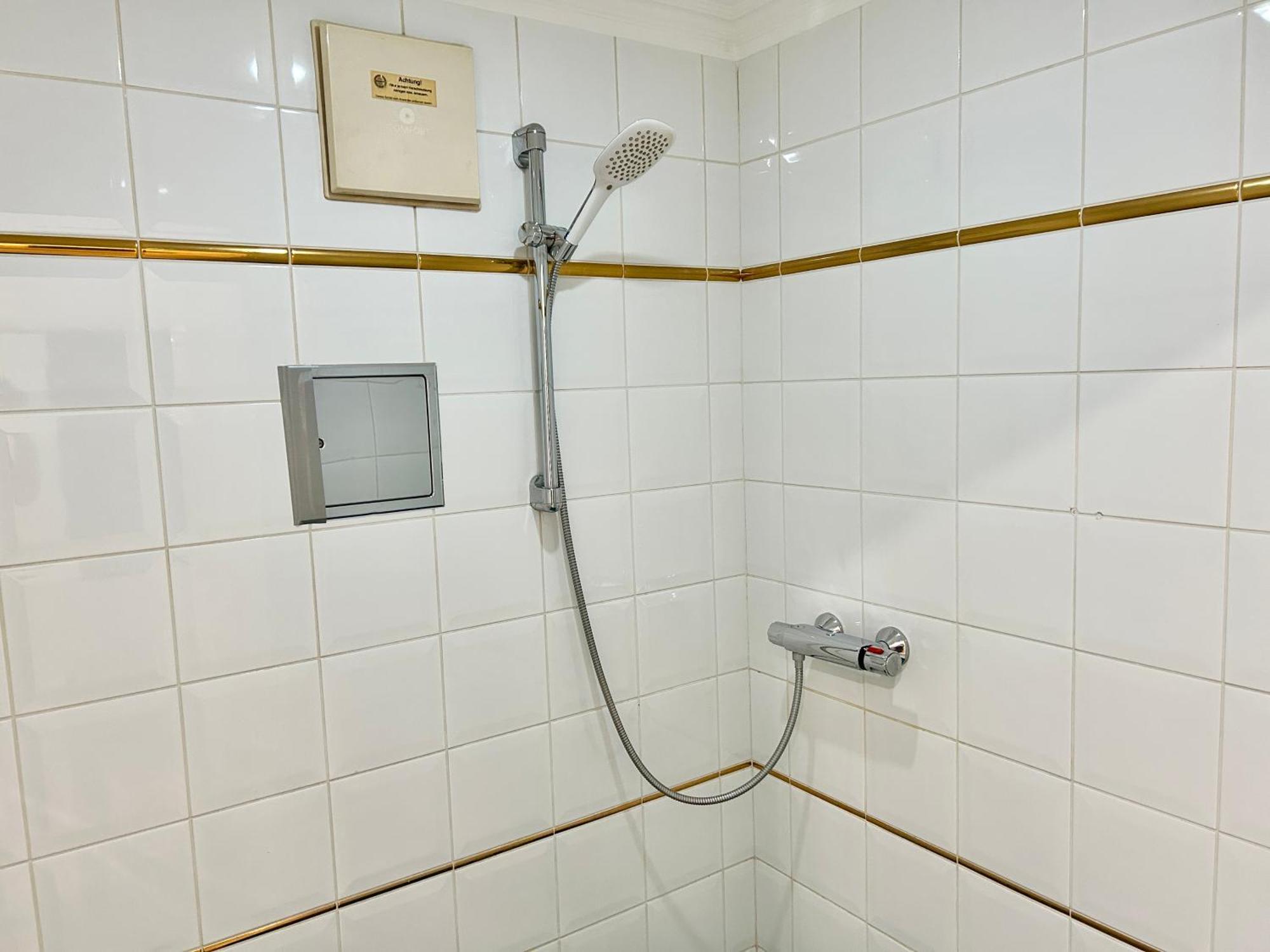 Stylish Schonbrunn Apartments With Free Parking Wien Eksteriør billede