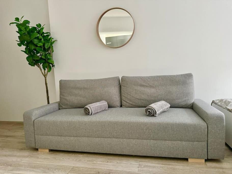 Stylish Schonbrunn Apartments With Free Parking Wien Eksteriør billede